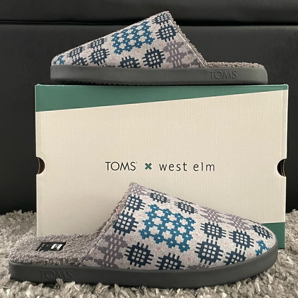 NIB TOMS Men’s Harbor Slippers